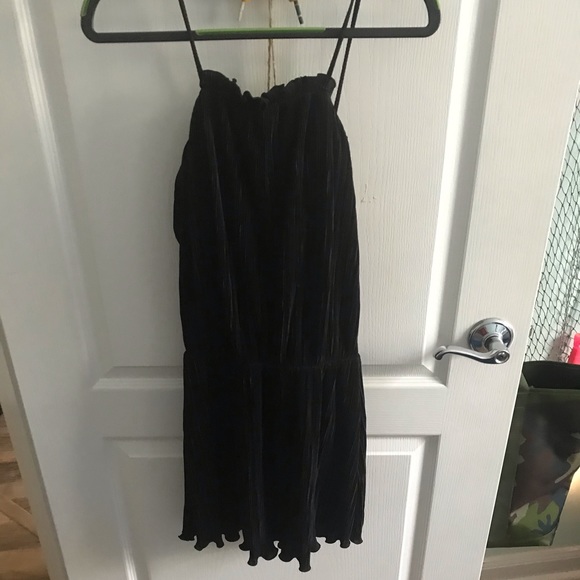 Alexis Flirty Black Mini Dress Size M - Picture 1 of 6